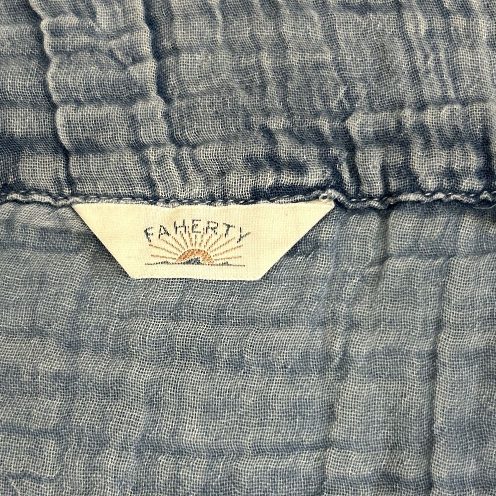 Faherty Top Womens Large Dune Organic Cotton Gauze Short Sleeve Indigo Shirt - Picture 2 of 6